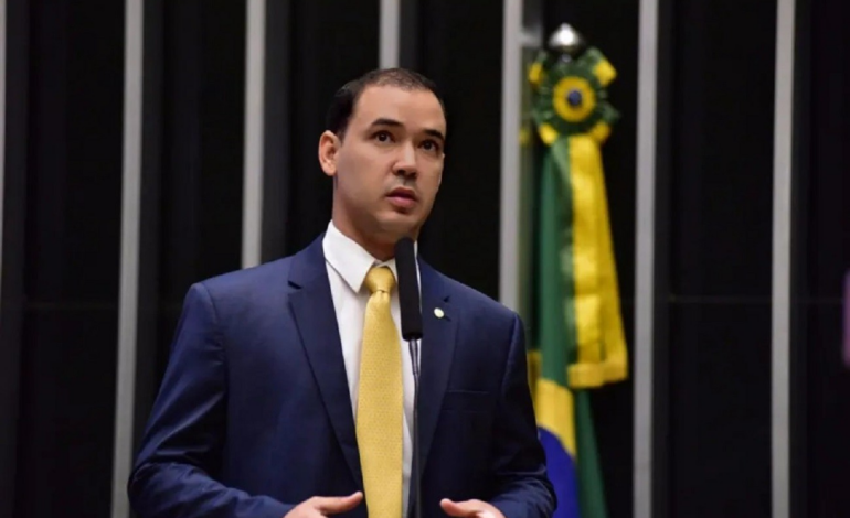 deputado-federal-vicentinho-junior-sinaliza-pre-candidatura-ao-governo-do-tocantins