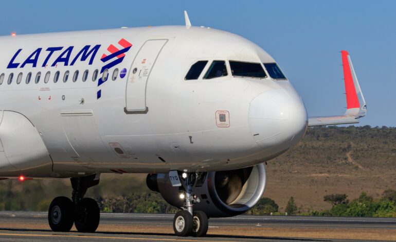 Governo zera impostos do combustível de aviação: o que pode acontecer com as passagens aéreas?