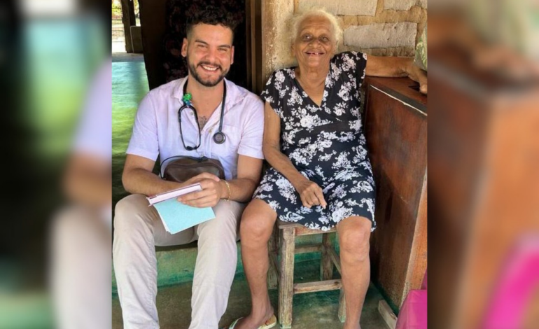 ‘sempre-acreditei-na-educacao’,-diz-medico-que-teve-despedida-feita-por-criancas-em-postinho-no-to