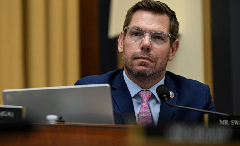 deputado-renuncia-e-suspende-campanha-para-governo-da-california-apos-acusacao-de-abuso-sexual