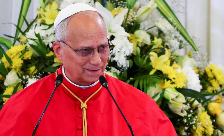 Papa Leão 14 critica ‘tiranos’ que gastam bilhões em guerras, após ataque de Trump