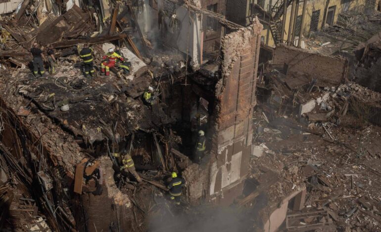 ucrania-ataca-instalacoes-petroliferas-russas-em-operacao-com-drones