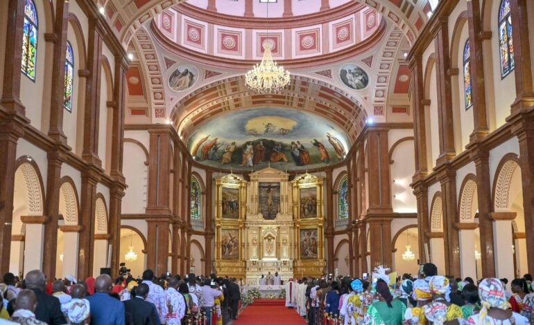 papa-leao-14-critica-desigualdade-em-ultimo-dia-de-viagem-a-africa