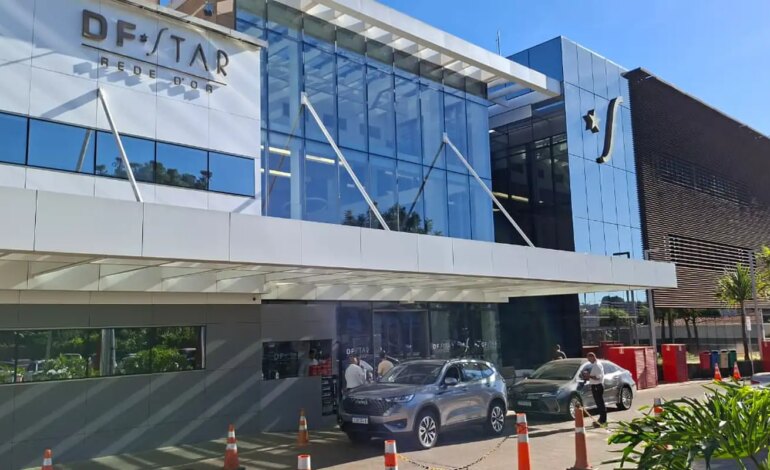 bolsonaro-e-internado-para-cirurgia-no-ombro-em-brasilia