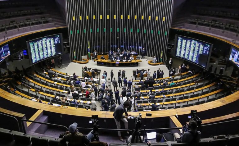 camara-inicia-analise-de-projeto-sobre-exploracao-de-minerais-criticos