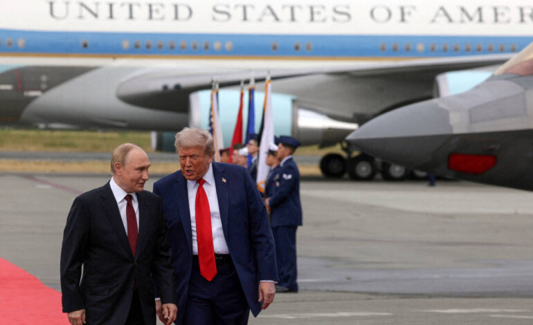 Putin conversa ao telefone com Trump sobre Ucrânia, diz Kremlin