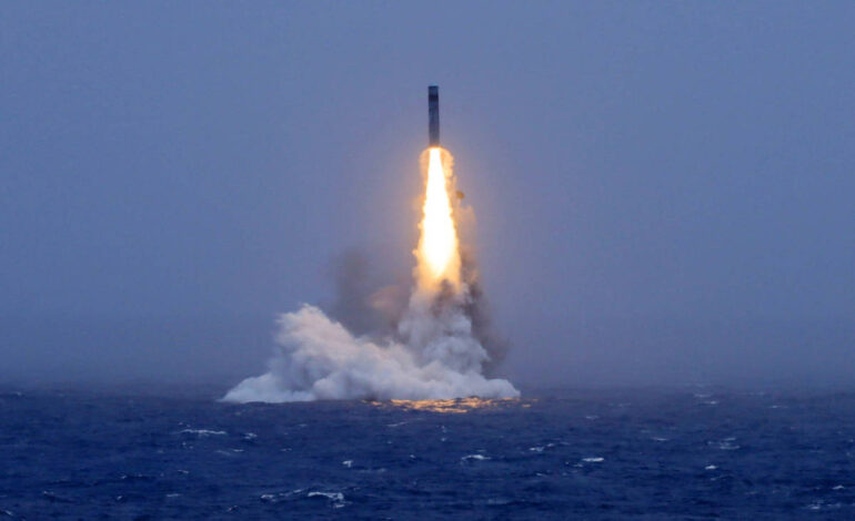 china-lanca-missil-de-submarino-pela-1a-vez-em-44-anos