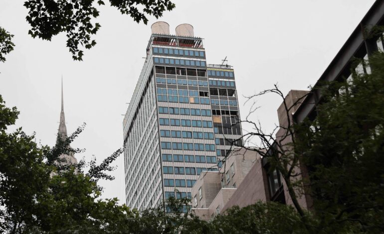 Prédio em risco de queda em Nova York expõe crise de moradia na cidade