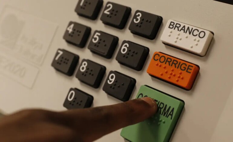 em-convencao-nacional,-pdt-oficializa-apoio-a-lula-nas-eleicoes