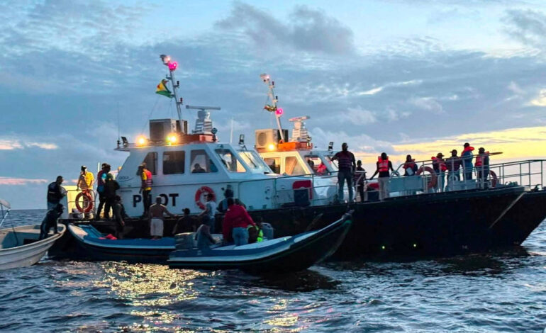 naufragio-de-balsa-deixa-27-mortos-e-83-desaparecidos-na-guiana