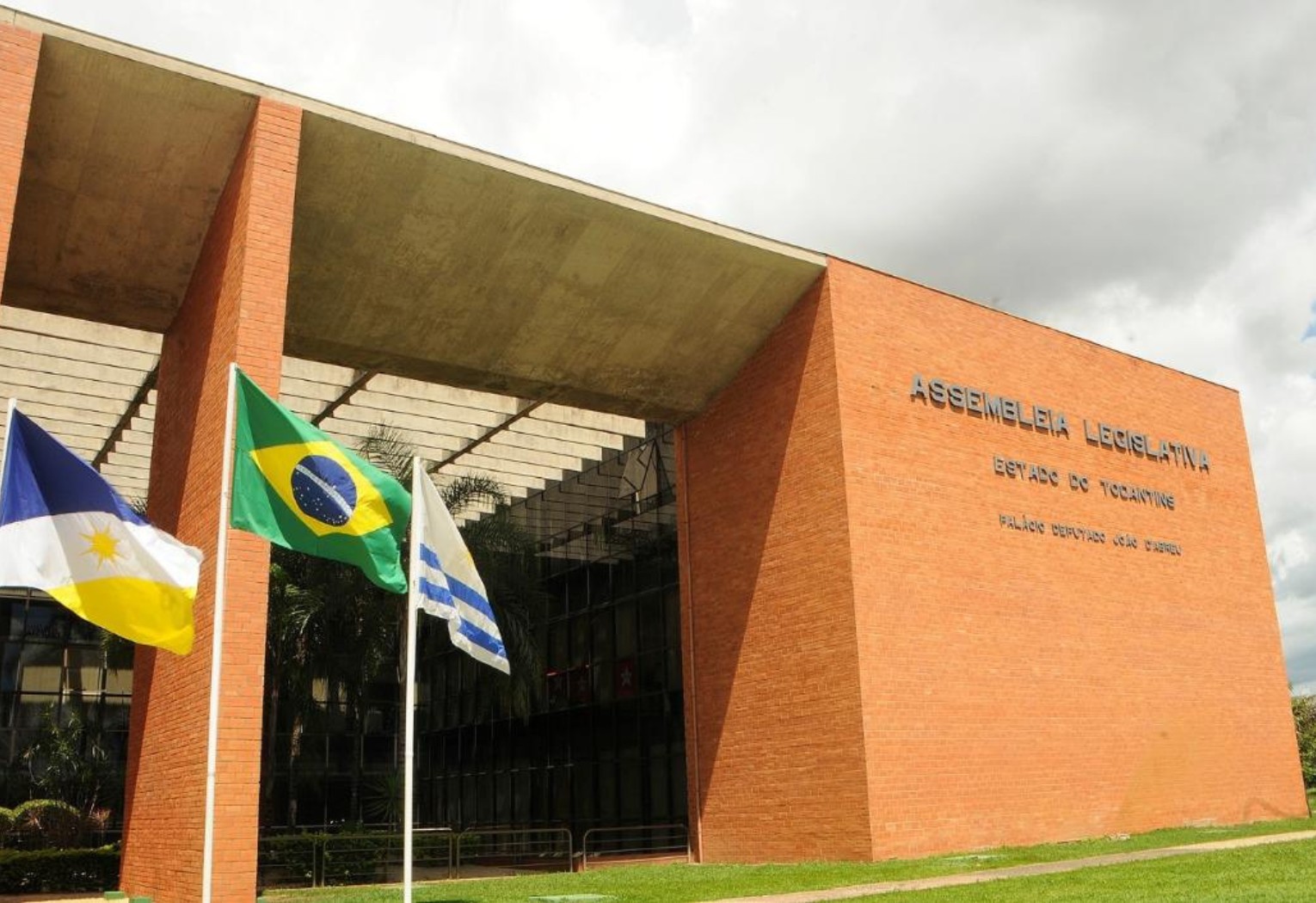 justica-condena-ex-servidores-da-assembleia-do-to-por-esquema-de-‘funcionario-fantasma’