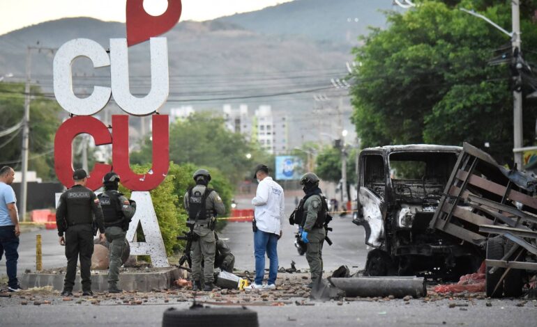 Explosão de caminhão-bomba fere 11 na Colômbia a 6 dias da posse de Espriella