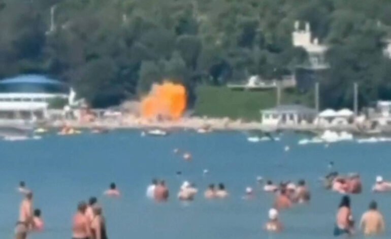 ataque-da-ucrania-mata-7-e-fere-40-em-praia-na-russia;-veja-video