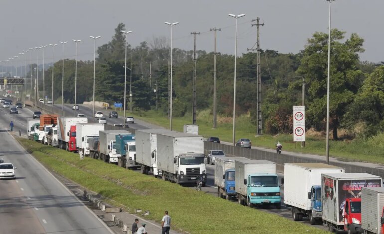 lei-garante-frete-minimo-no-transporte-de-cargas;-saiba-o-que-muda