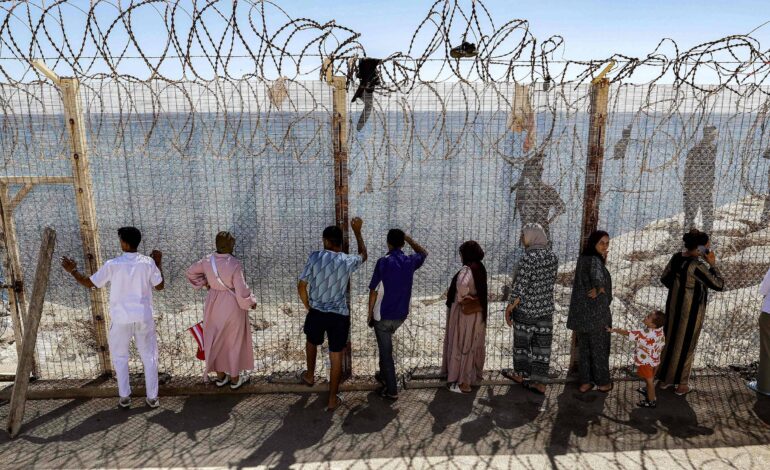 cerca-de-cem-migrantes-morreram-em-travessia-a-ceuta,-diz-lider-do-exclave