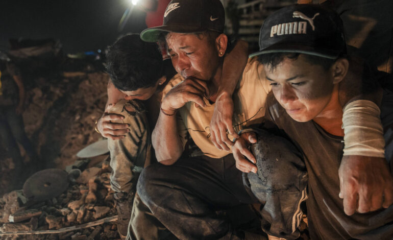 Após perder família nos tremores na Venezuela, irmãos enfrentam novo terremoto na Colômbia