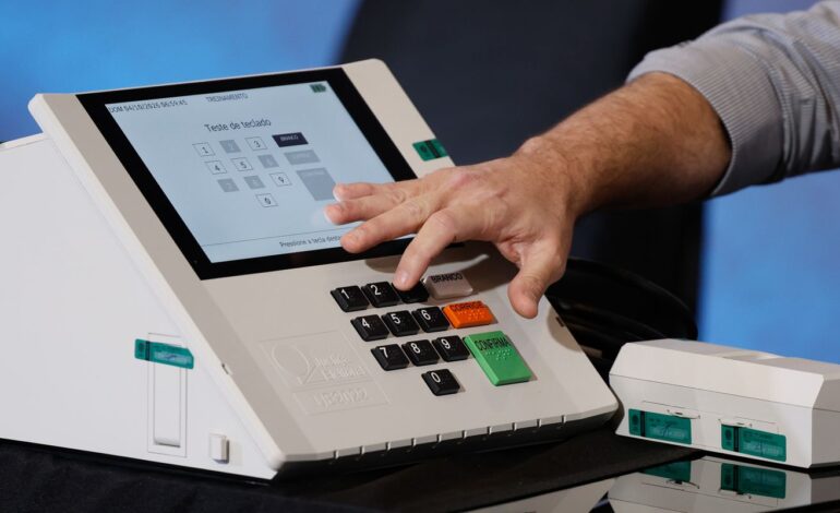 Totalização dos votos é aberta, auditável e segura, diz TSE