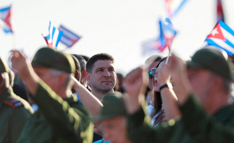 neto-de-raul-castro-vai-de-guarda-costas-do-avo-a-peca-chave-em-dialogo-eua-cuba