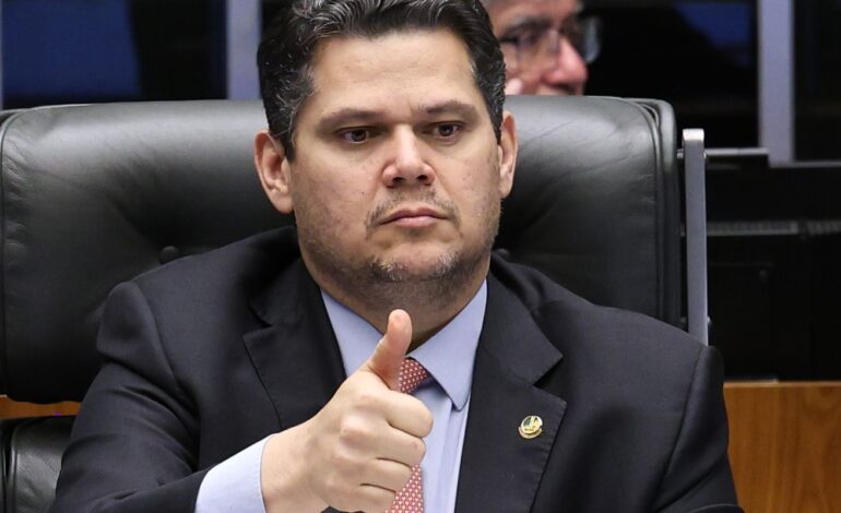 alcolumbre-destrava-pec-do-fim-da-6×1-apos-conversas-com-lula
