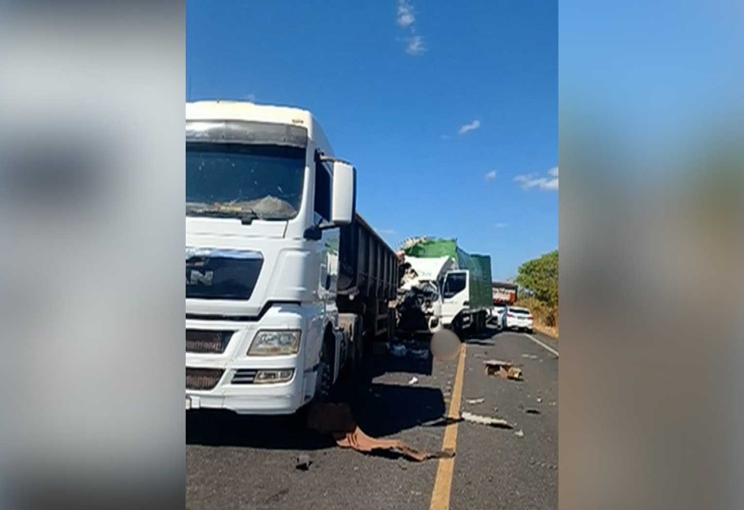 crianca-morre-em-acidente-entre-caminhoes-na-to-010