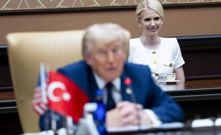 quem-e-natalie-harp,-assessora-de-trump-que-nunca-tira-folgas-e-tem-aval-para-falar-em-nome-dele