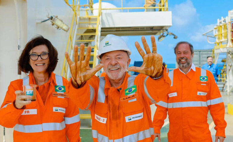na-semana-da-descoberta-de-petroleo-no-brasil,-china-anuncia-plano-para-reduzir-consumo