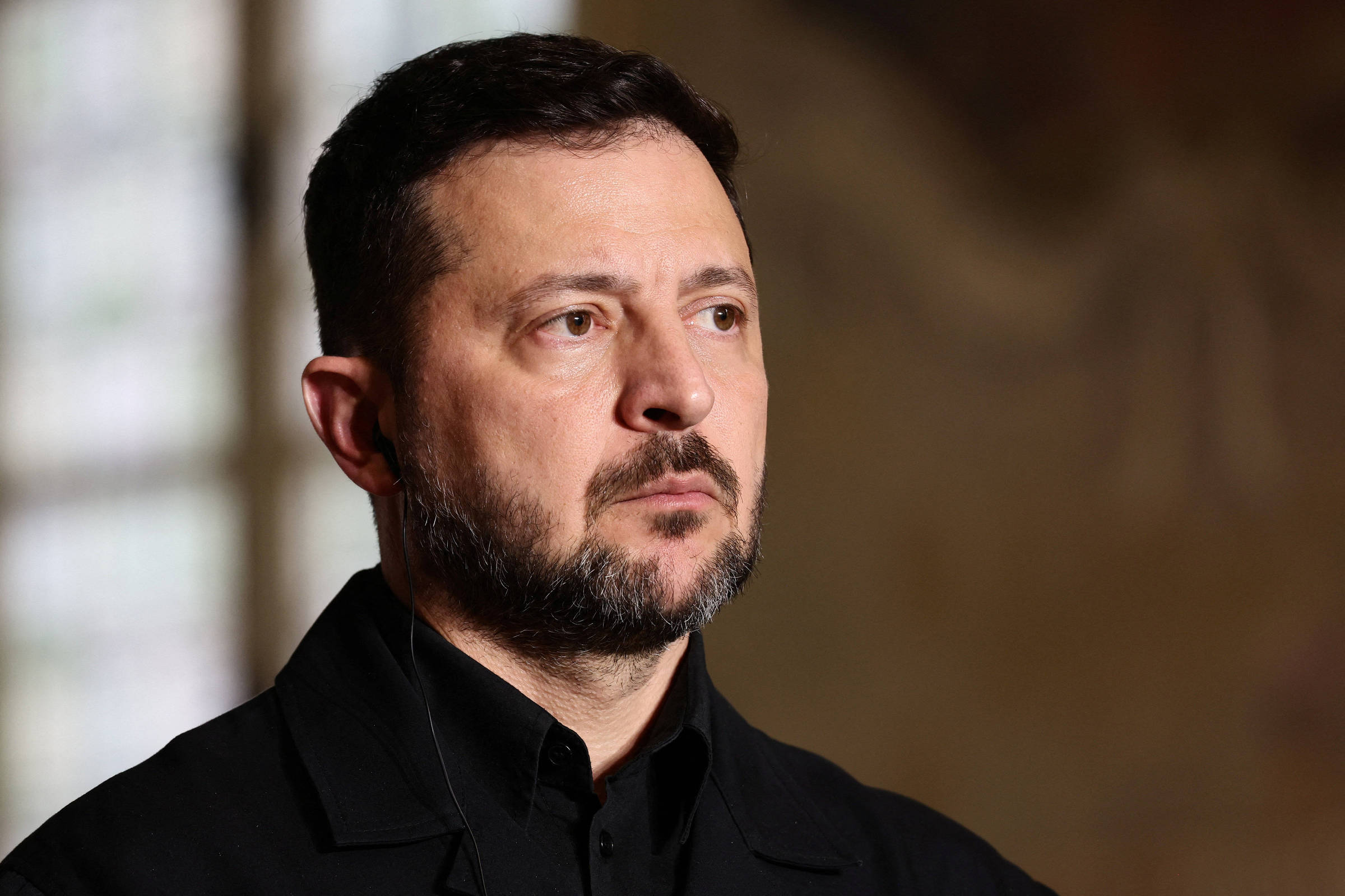 Zelenski diz que eleições durante guerra iriam ‘dividir a Ucrânia’