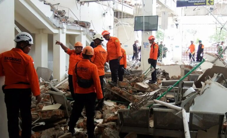 Indonésia: número de mortos no terremoto chega a 100 mil