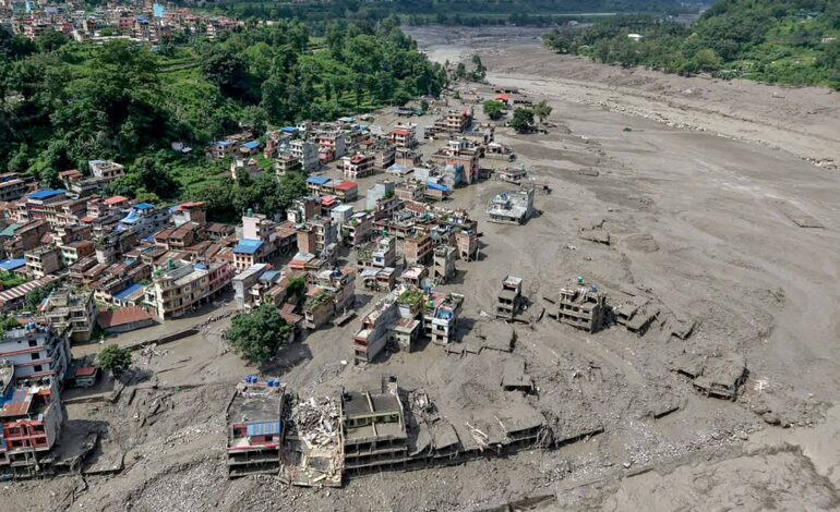 inundacoes-no-nepal-matam-ao-menos-9,-e-ha-quase-400-desaparecidos