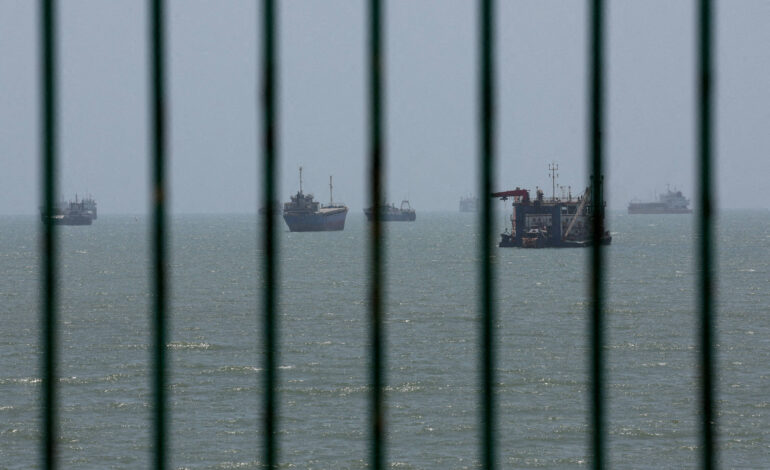 Irã anuncia acordo para controlar estreito de Hormuz com Omã