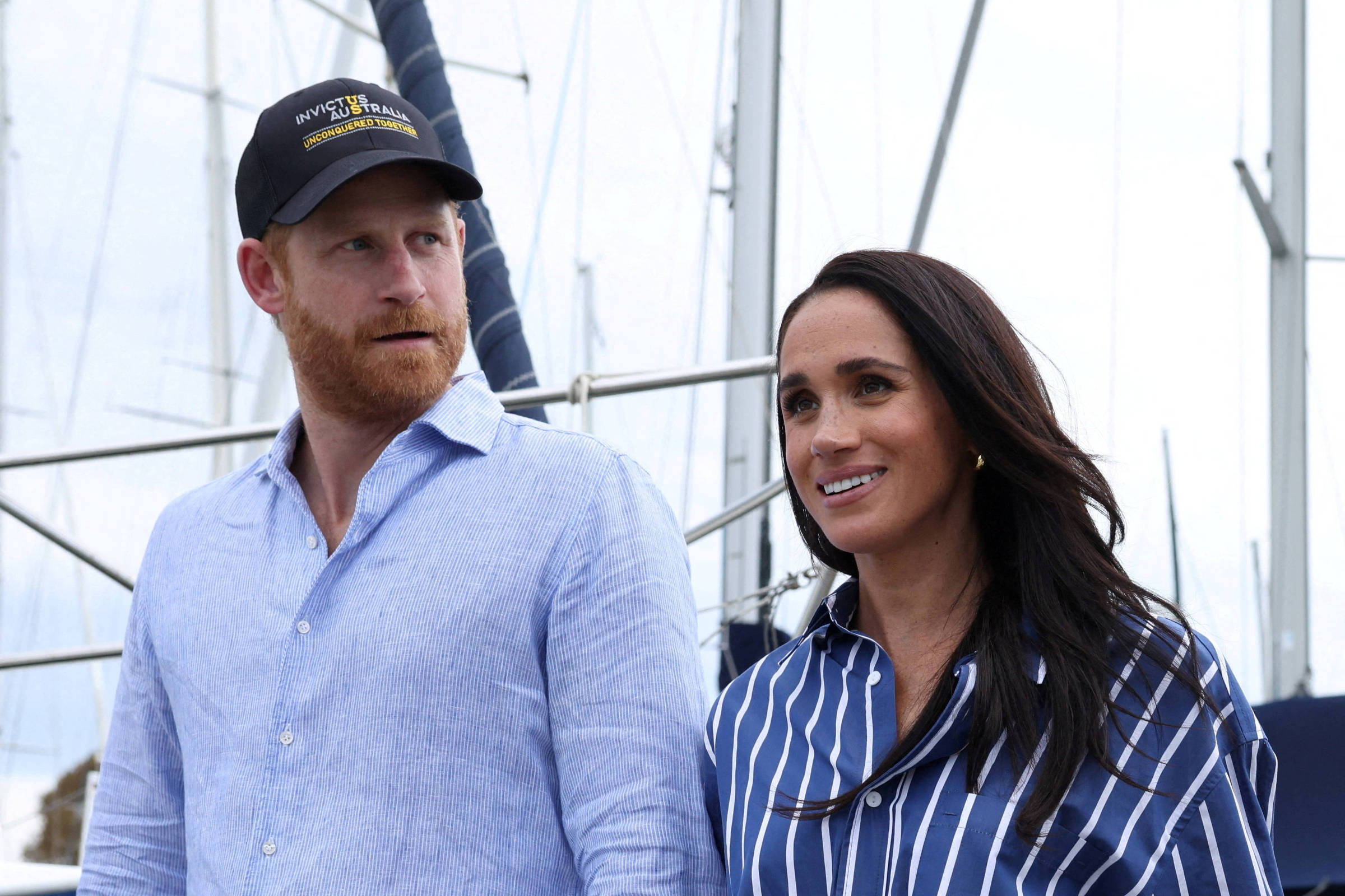 Harry e Meghan Markle chegam ao Reino Unido com filhos após seis anos nos EUA