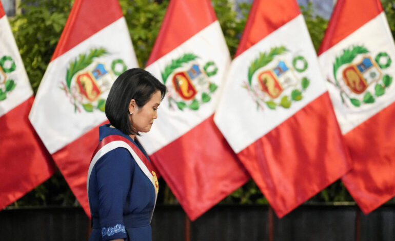 keiko-fujimori-vive-lua-de-mel-no-peru-apos-eleicao-apertada