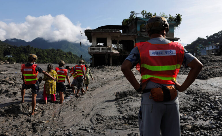 corpos-de-vitimas-de-enchentes-no-nepal-foram-arrastados-ate-a-india