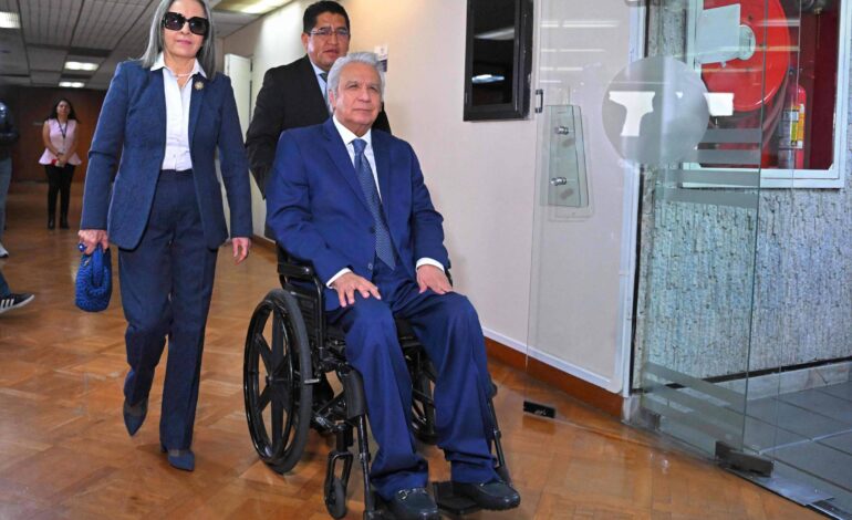 Lenín Moreno, ex-presidente do Equador, é condenado a 5 anos de prisão por suborno