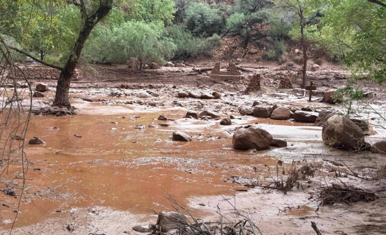 enchente-no-grand-canyon,-nos-eua,-mata-uma-pessoa-e-deixa-15-desaparecidas