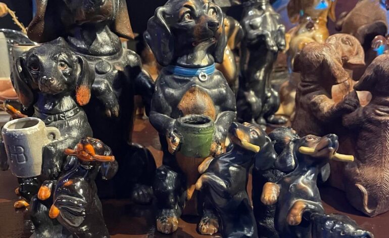Museu dedicado aos ‘salsichinhas’ reúne mais de 30 mil objetos na Alemanha