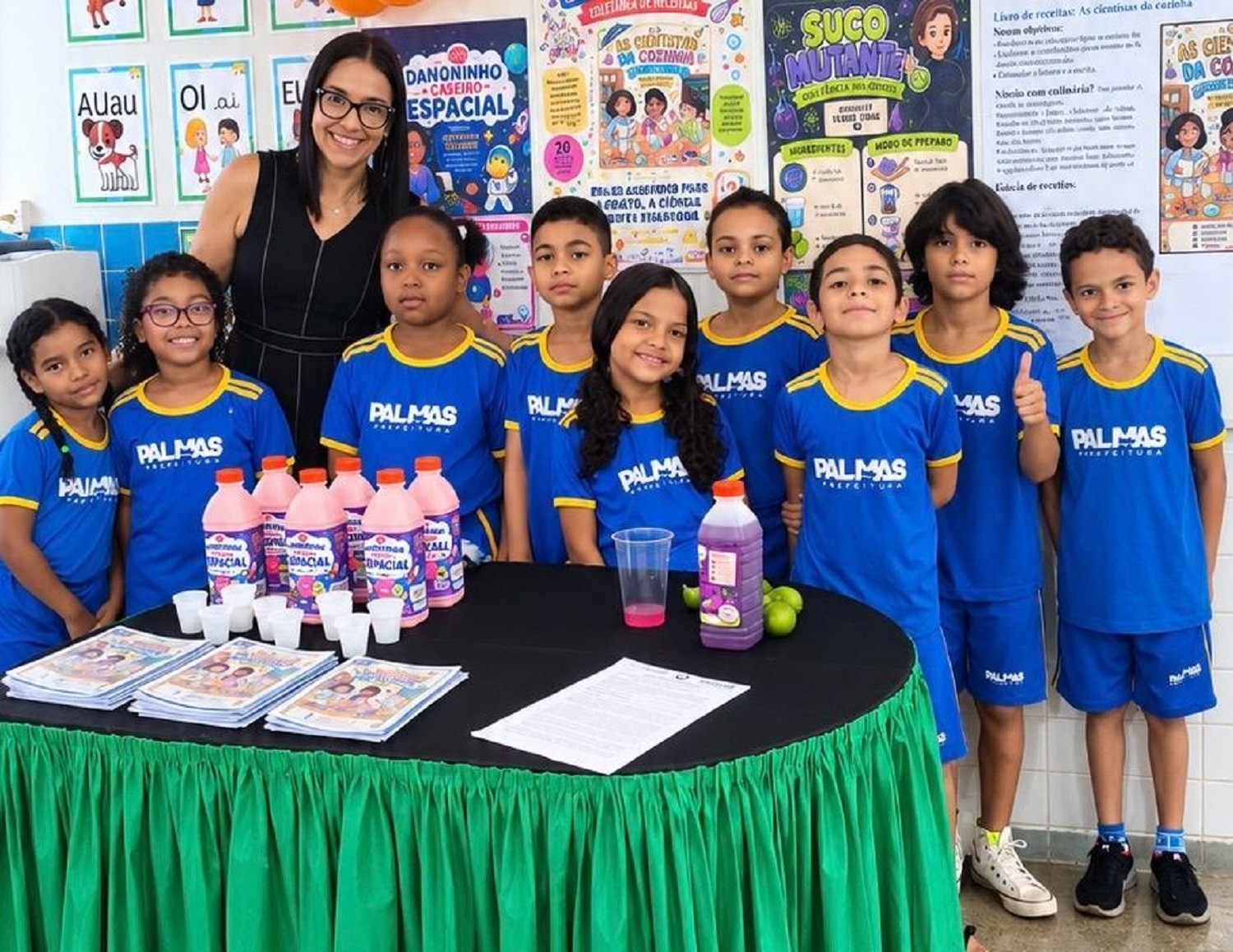 criancas-escrevem-a-mao-livro-que-une-ciencia,-receitas-e-experimentos-em-escola-de-palmas