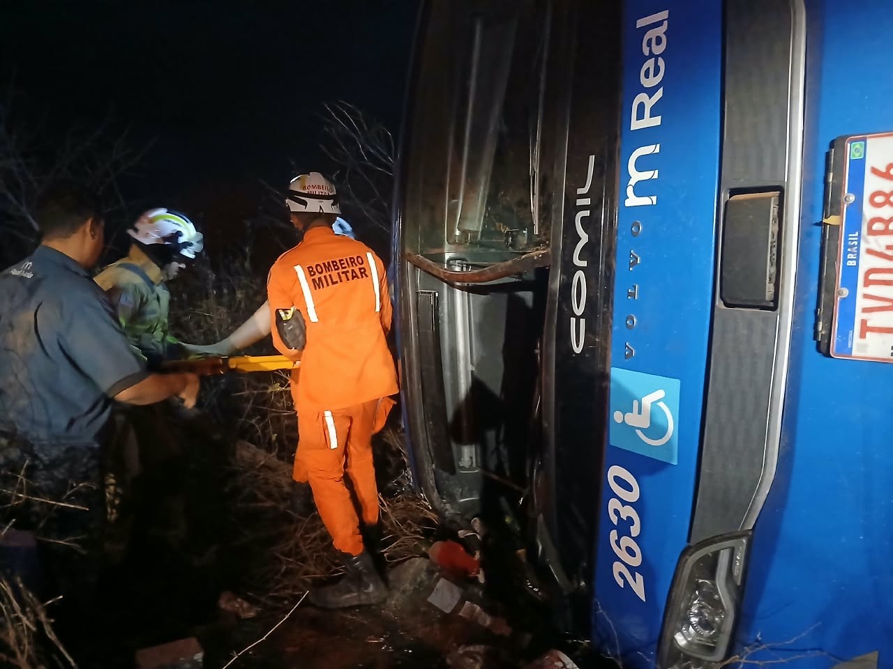 mulher-comprou-passagem-de-onibus-que-tombou-na-bahia-e-deixou-7-mortos,-mas-nao-embarcou