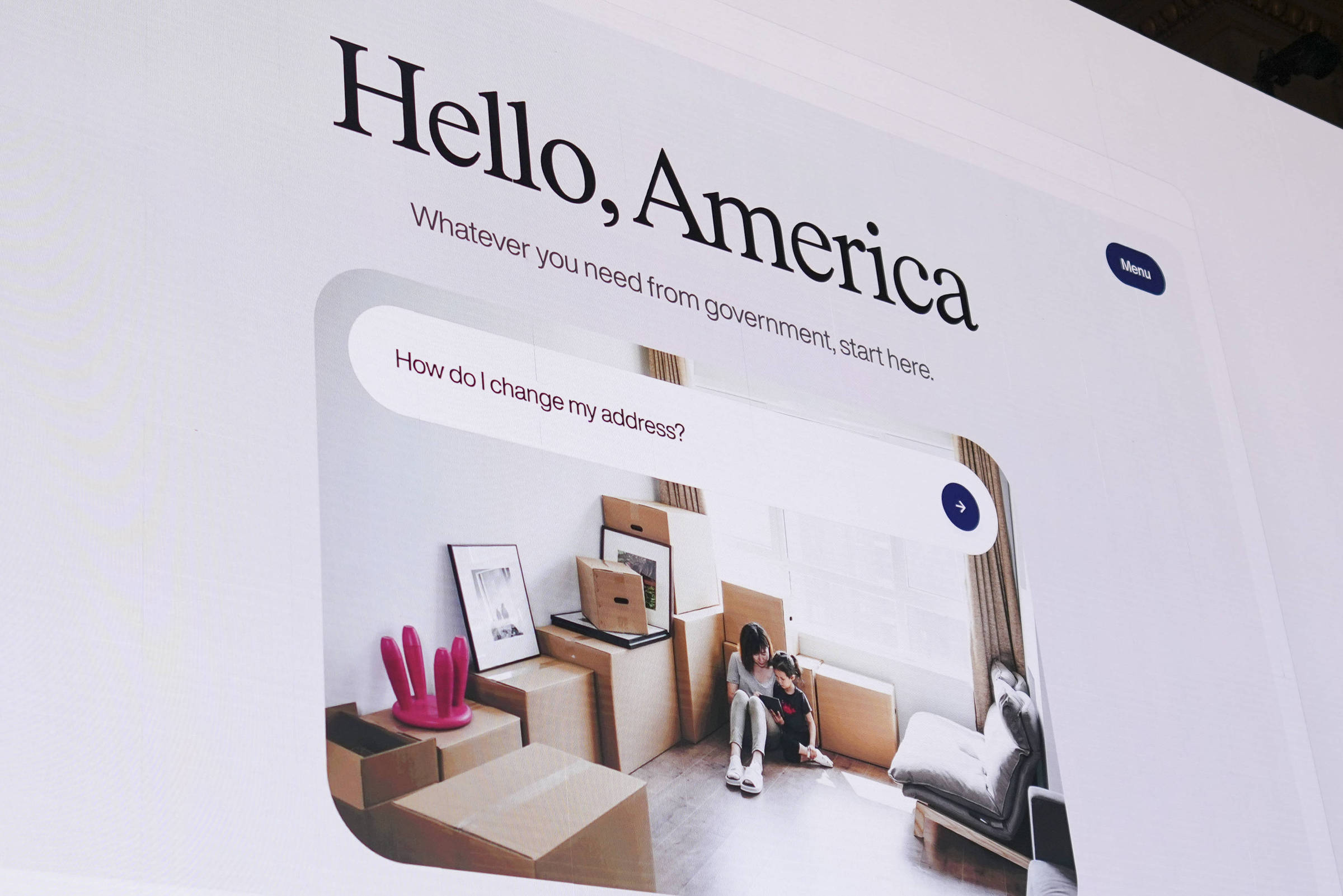 chatbot-do-governo-dos-eua-contradiz-falas-de-trump-com-dados-oficiais