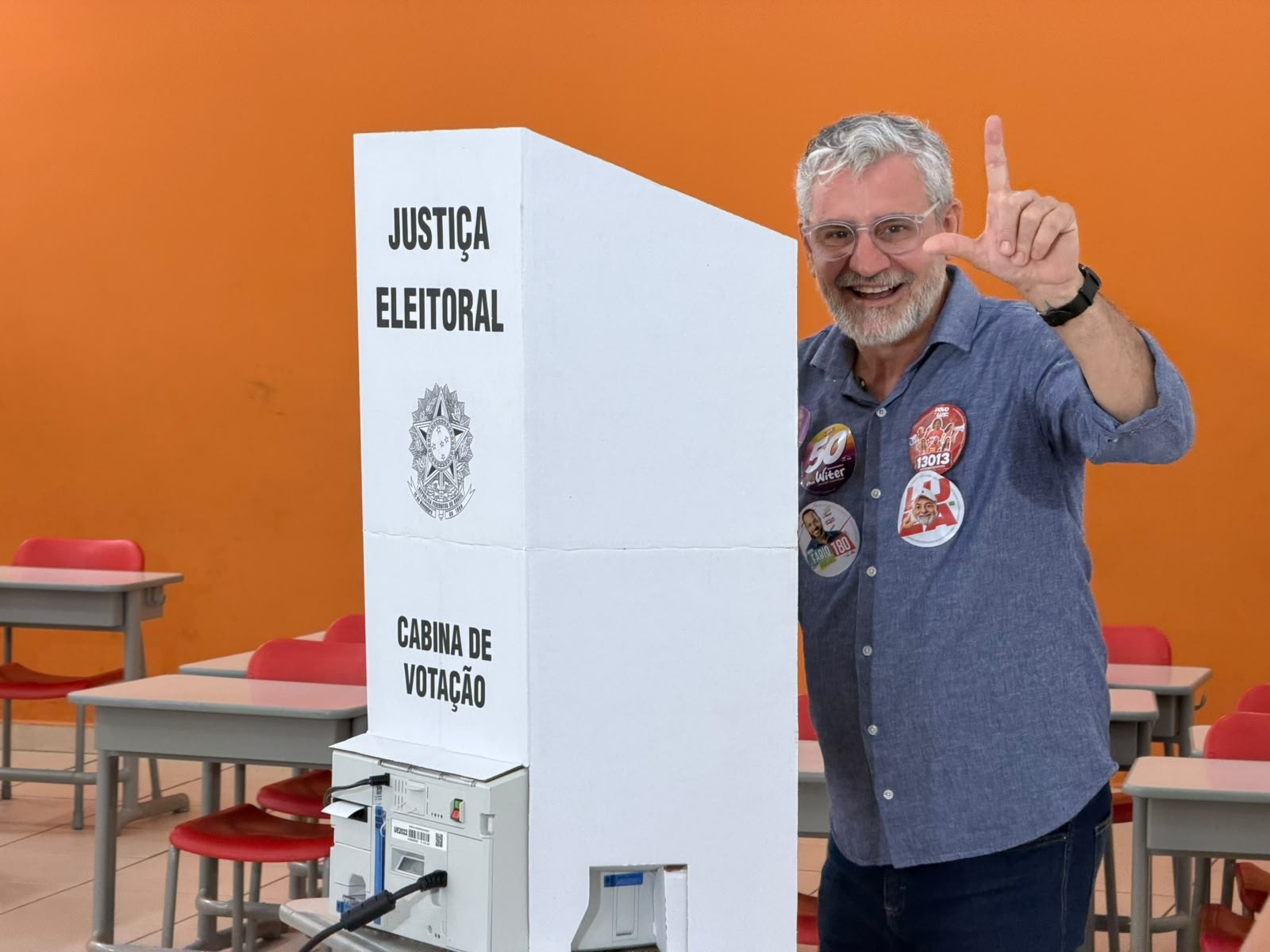 prof.-witer-naves-(psol)-vota-em-palmas