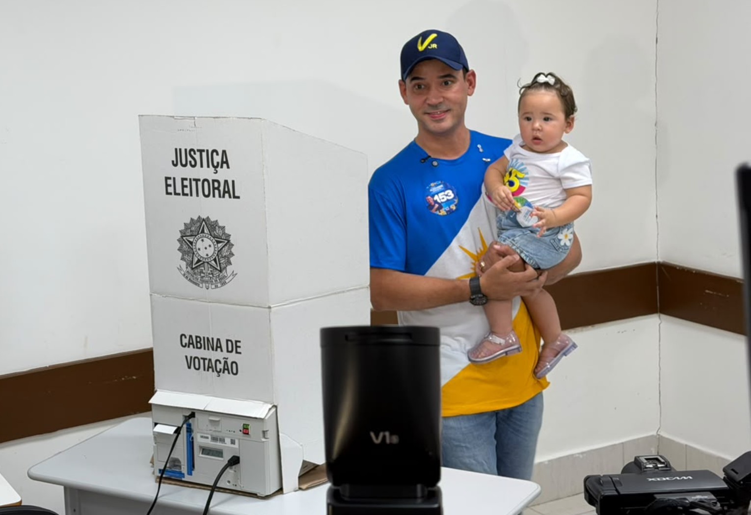 vicentinho-junior-(psdb)-vota-em-palmas