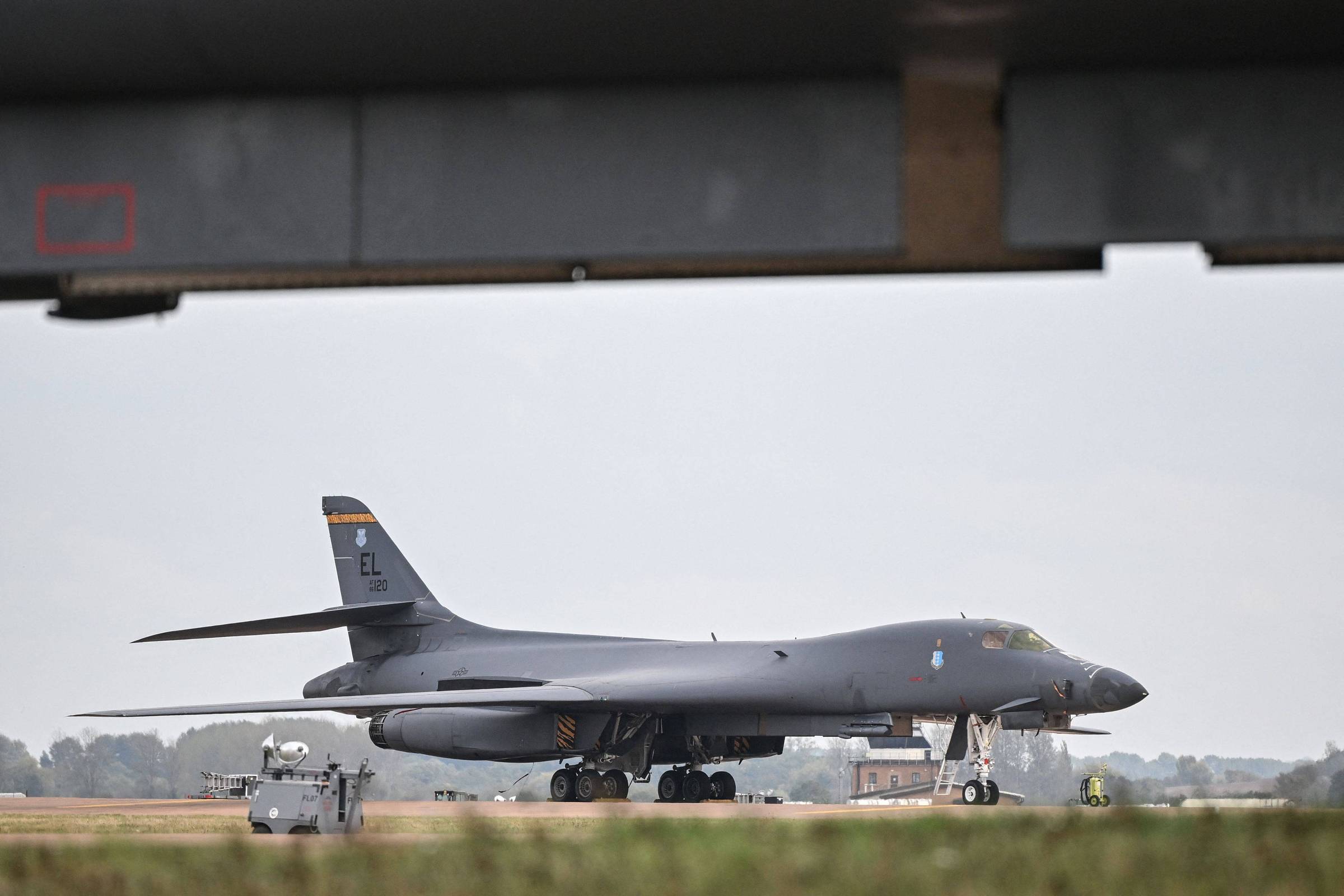 eua-retiram-as-pressas-bombardeiros-de-base-aerea-no-reino-unido-apos-novas-ameacas