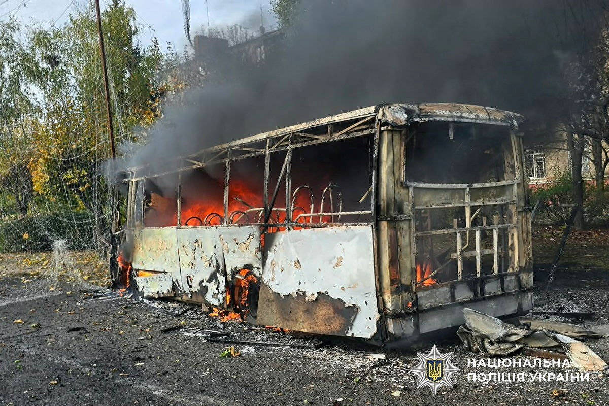Ataque aéreo russo contra ônibus mata 33 na Ucrânia