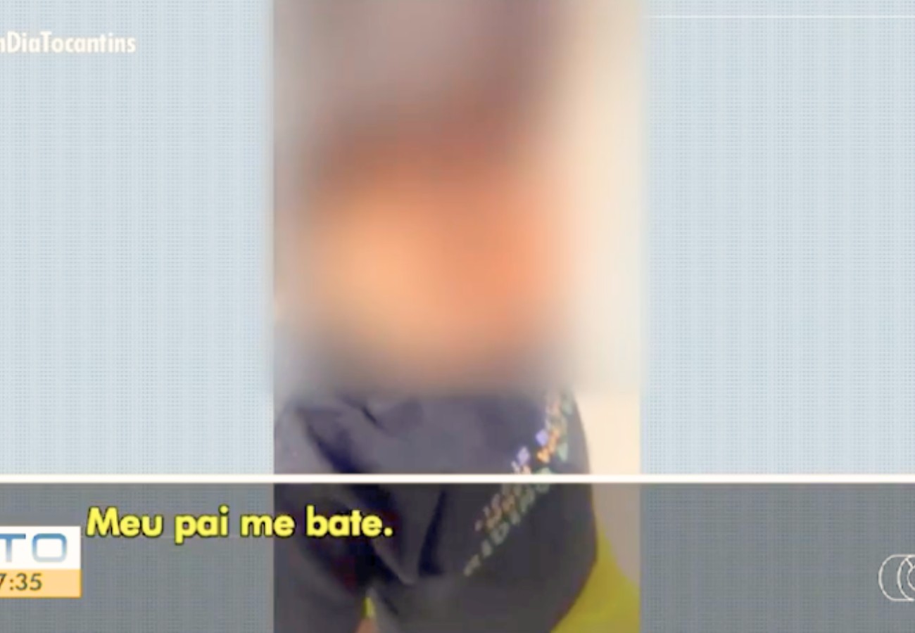 menino-agredido-e-xingado-pelo-pai-em-hospital-relatou-violencia:-‘meu-pai-me-bate’