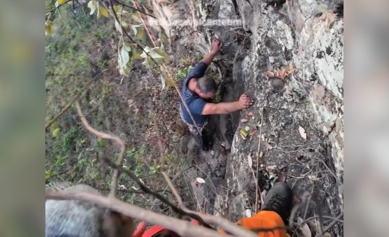 turista-fica-11-horas-preso-em-penhasco-apos-escorregar-ao-tentar-tirar-selfie-em-serra-no-to