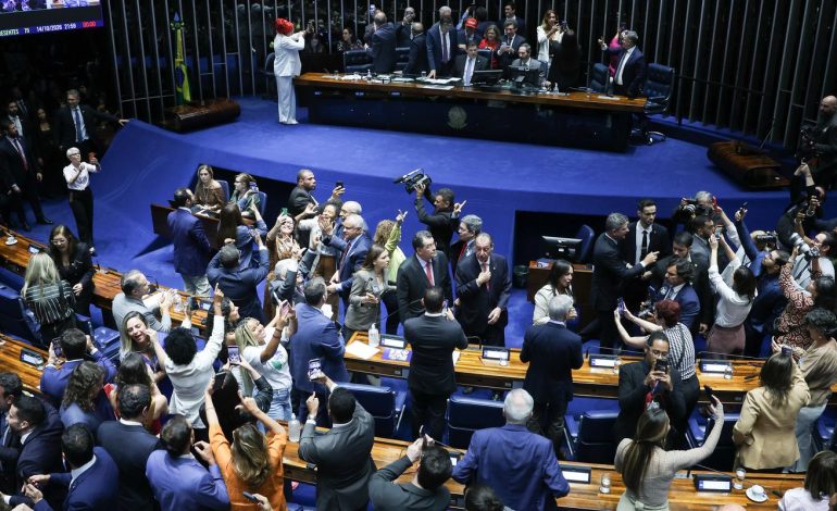 senadores-aprovam-pedido-para-acelerar-votacao-da-pec-da-seguranca