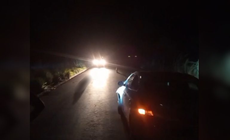 jovem-de-18-anos-morre-e-outra-pessoa-fica-ferida-apos-moto-ser-atingida-na-traseira-por-carro