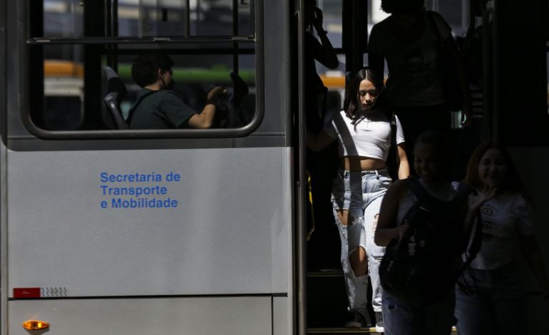 Governo envia ao Congresso proposta de tarifa zero no transporte