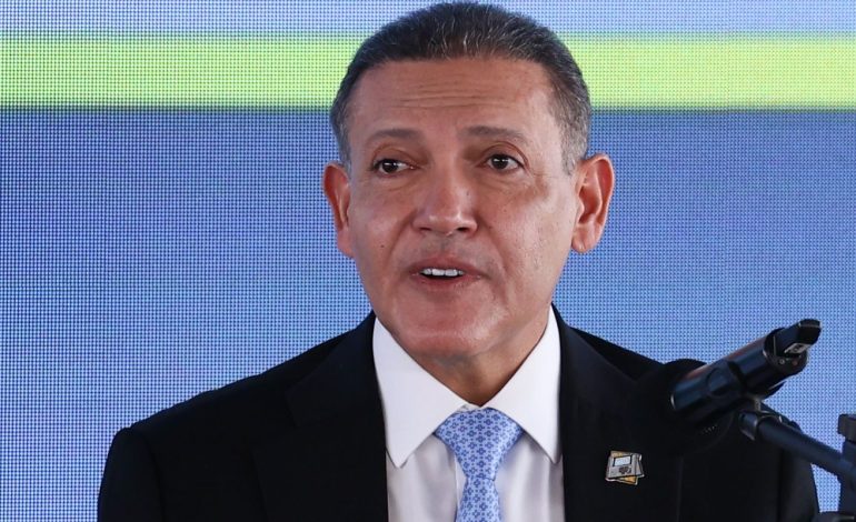 TSE: seções eleitorais ainda abertas devem manter votação até as 19h