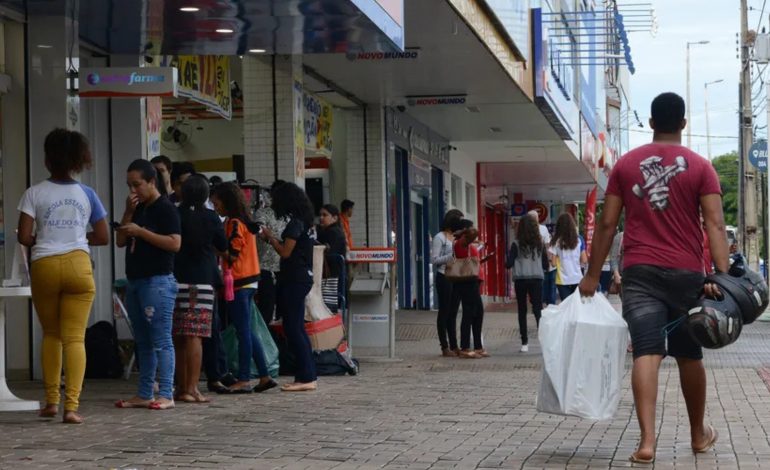 ponto-facultativo-e-finados:-veja-o-que-vai-funcionar-em-palmas-no-feriadao